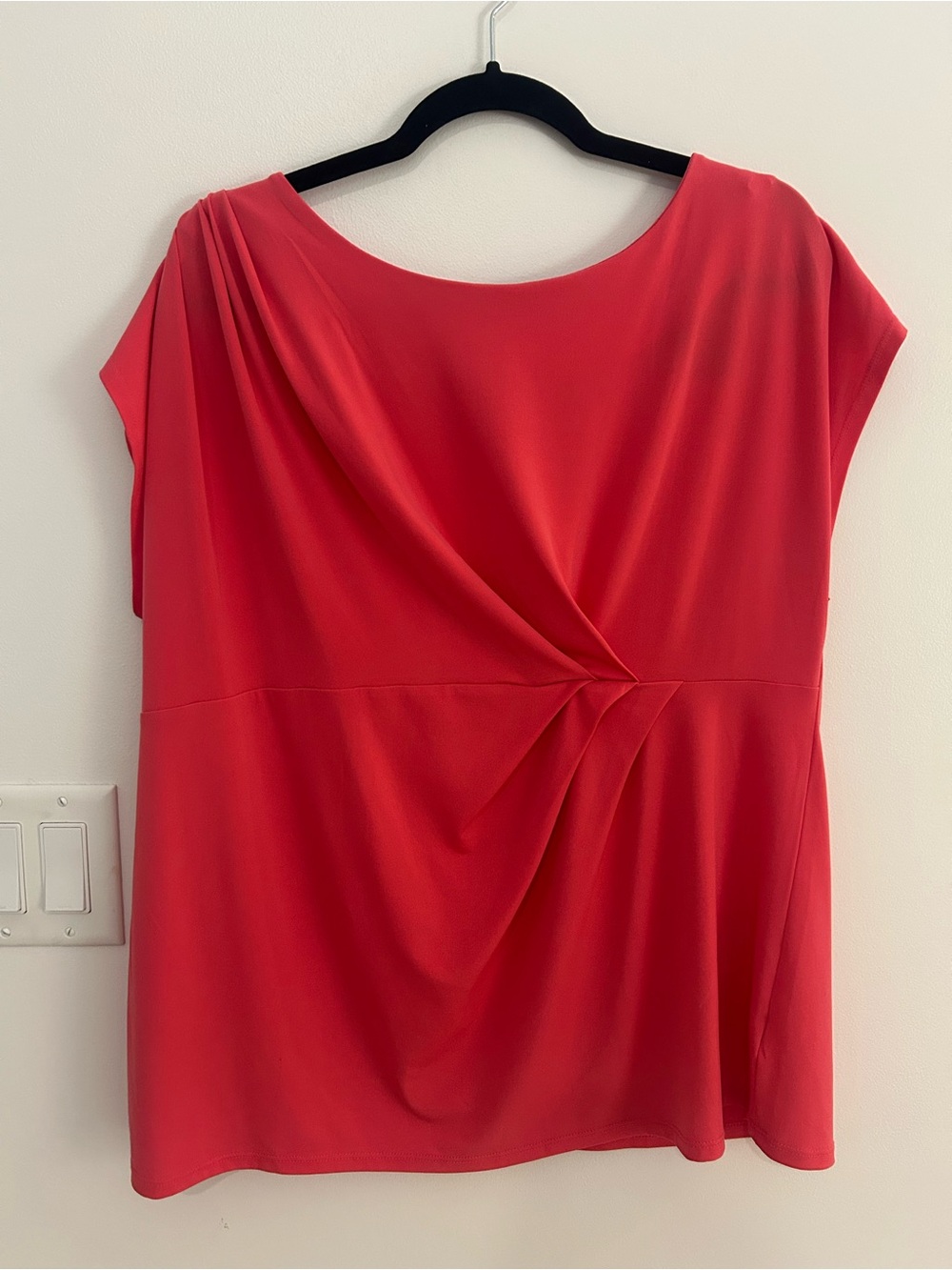 NWT Lane Bryant Women’s 18/20 Coral Red Twist Front Draped Top Plus Size